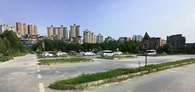 南寧鼎鑫駕校訓(xùn)練場